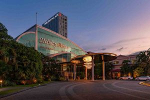 Holiday Palace Hotel & Resort - Tụ điểm ăn chơi cao cấp